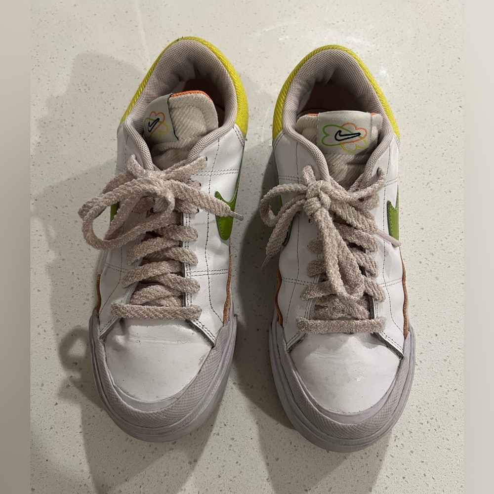 Nike - Court Legacy Lift ‘Feel Love’ - White - Picture 2 of 8